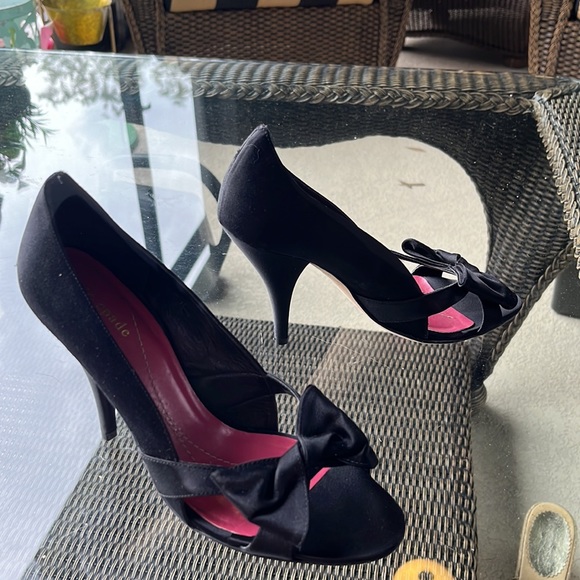 🐝 Kate Spade Sz 7.5 bow tie front open toe black sateen look leather shoes - Picture 4 of 12